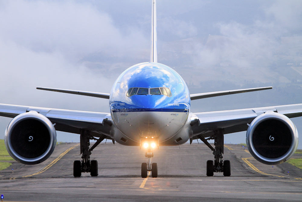 Klm Orders Two Boeing 777 300er Aircraft