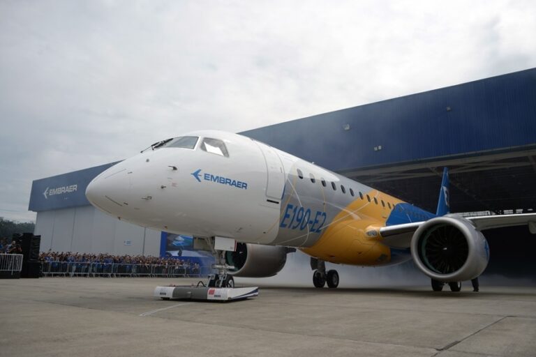 Embraer rolls out first E190-E2