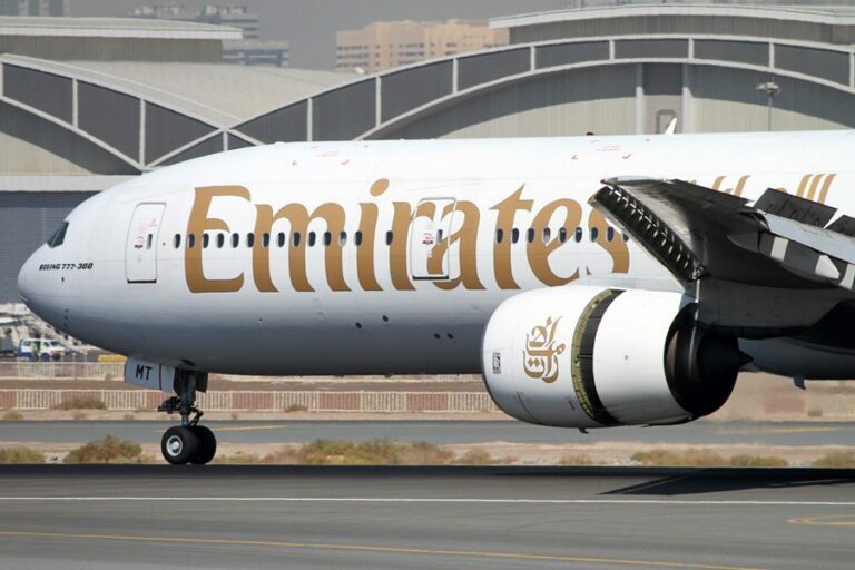 Emirates Touches Down in Newark via Athens