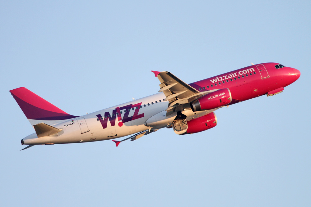 Авиакомпания wizzair. Лоукостер Wizz Air. Wizz Air Авиапарк. Wizz Air Malta Аэробус 320. Wizz Air самолеты компании.