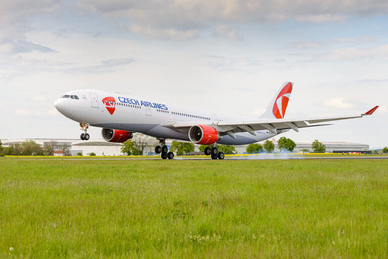 Czech Airlines reports operating profit of nearly CZK 50 million for the first half of 2016