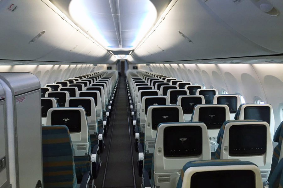 Oman Air Boeing 737 Cabin