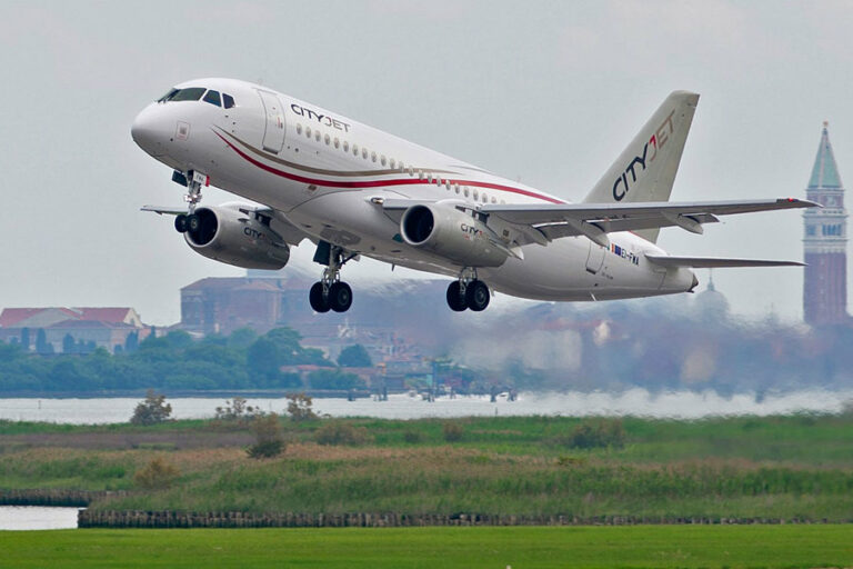 CityJet Takes Delivery of its Fifth Sukhoi Superjet 100