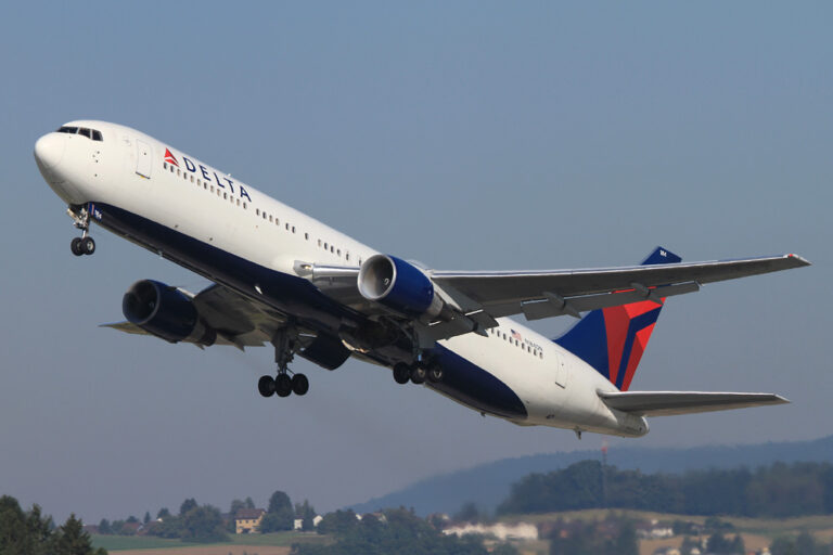 Delta celebrates the return of its Atlanta-Brussels service