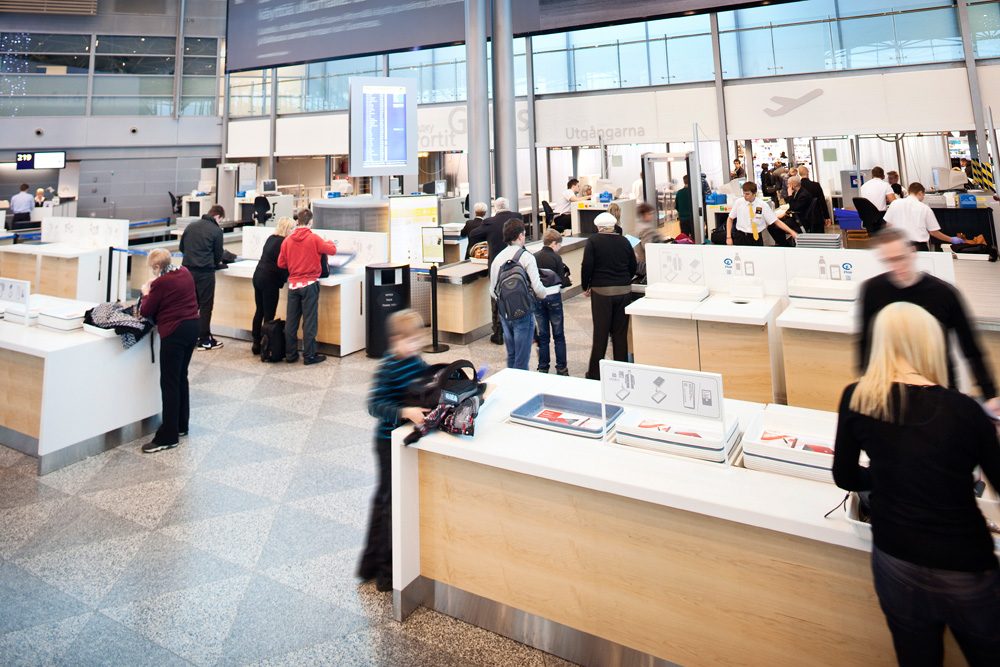 Helsinki AIrport Security Check
