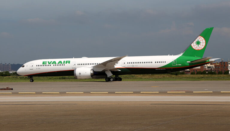 EVA Air Adds Fourth New Boeing 787-10 to its Fleet