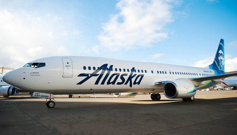Alaska Airlines Expands West Coast Service