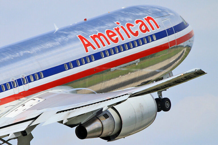 American Airlines and TWU-IAM Association reach agreement on pay increases for ground employees