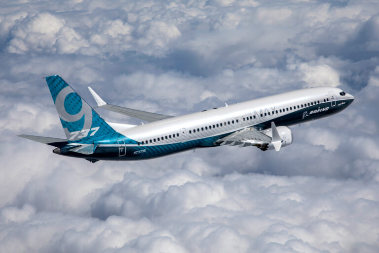 Boeing Completes Successful First Flight of 737 MAX 9