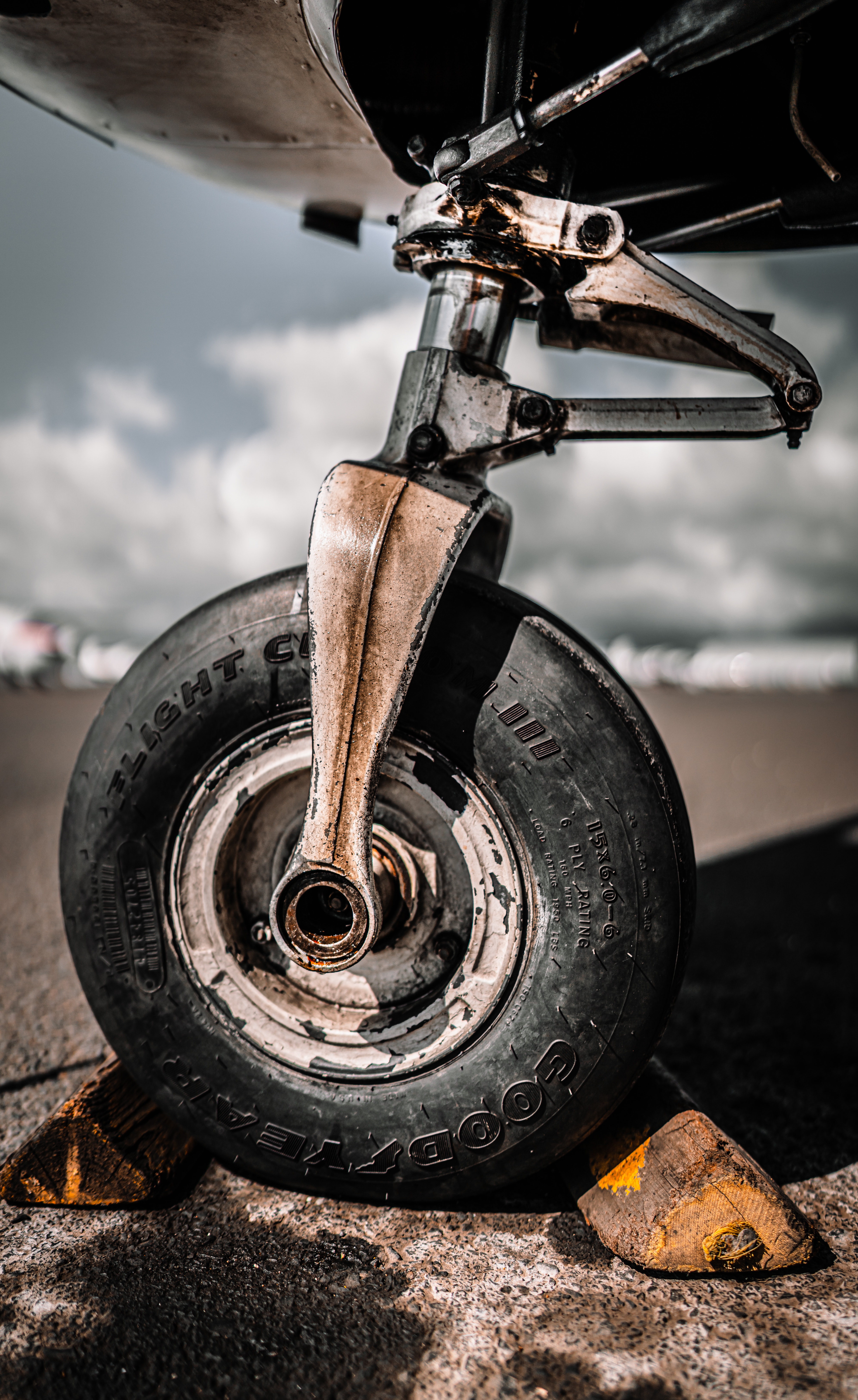 aircraft-wheels-tyres-maintenance