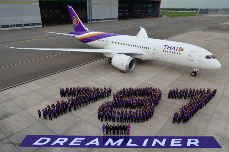 Boeing and Thai Airways enter into exclusive pilot training agreement