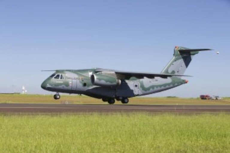 Embraer KC-390 proves high level of maturity in demonstration flights abroad
