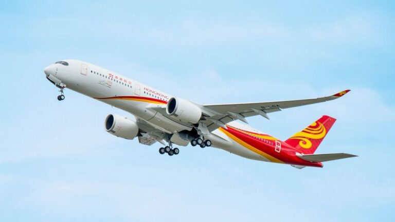 Hong Kong Airlines Ends Flights to Los Angeles