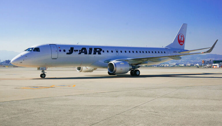 Embraer Delivers 10th E190 to Japan Airlines