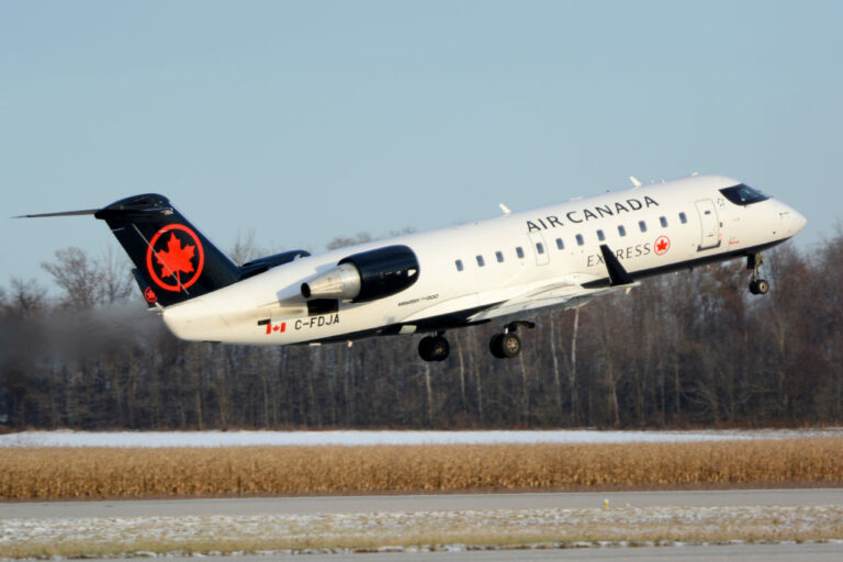 Jazz Pilots Endorse Tentative Agreement as Airline Announces Fleet Expansion