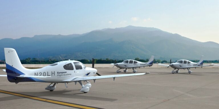 Lufthansa’s flight training school in Phoenix to update its fleet