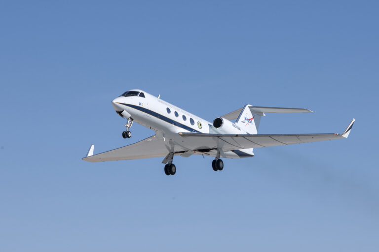NASA tests revolutionary shape changing aircraft flap