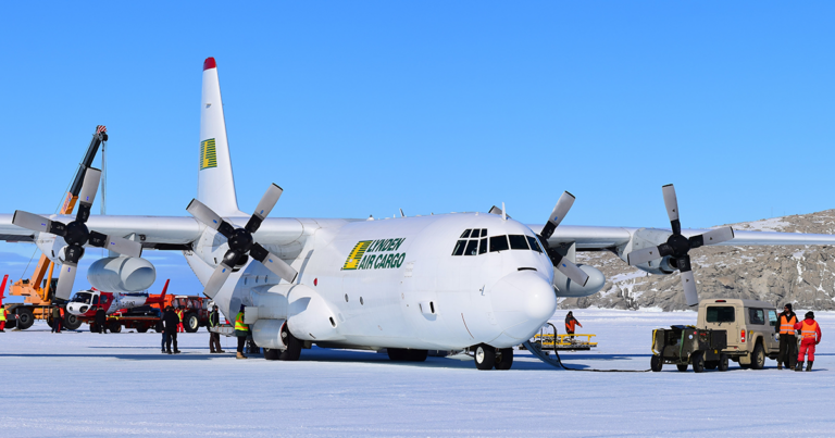 New Antarctica Service Puts Lynden Air Cargo on All Continents