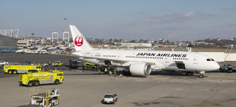 NTSB issues update on JAL B787 battery fire investigation