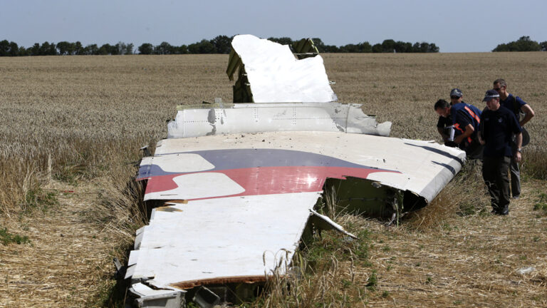 Preliminary report points towards external cause of MH17 crash