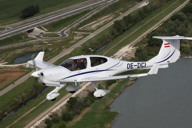 Republic Airways Selects Diamond DA40NG and DA42-VI Fleet