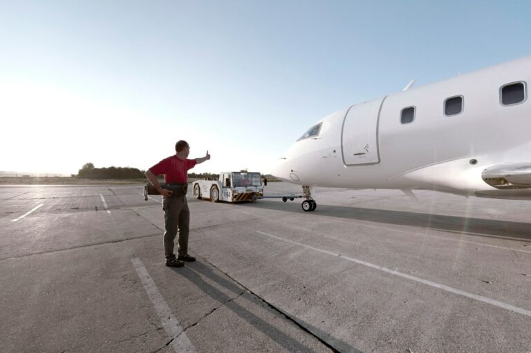 RUAG achieves approvals for Bombardier Challenger CL604 and CL605 in Geneva