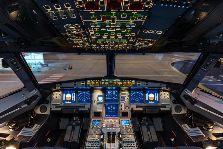 Wizz Air adds advanced cockpit simulator to enhance Budapest pilot training center